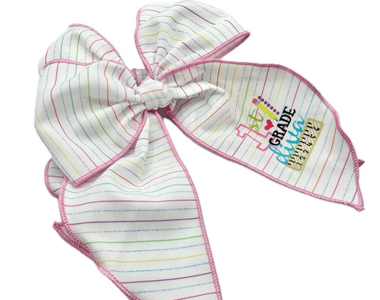 Girls 1st Grade Diva school hair bow